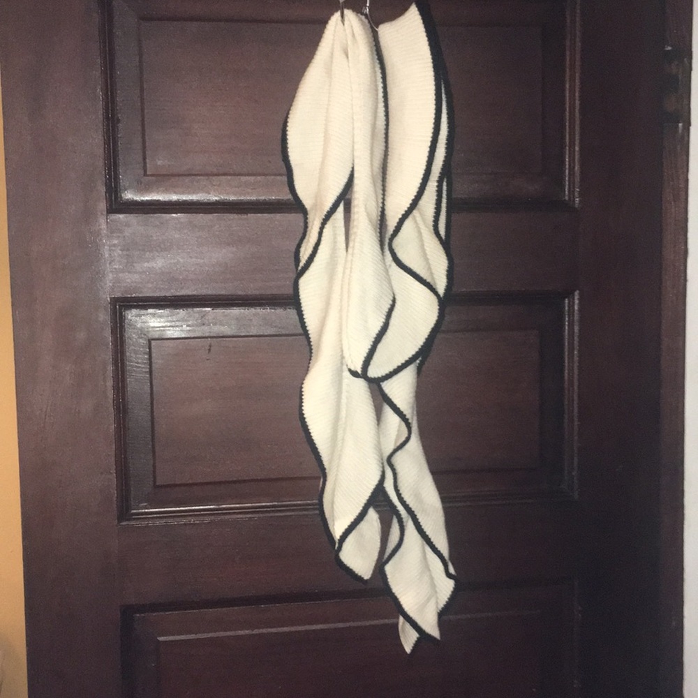 Fashion scarf